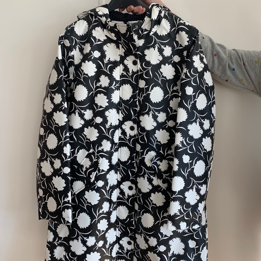 Boden women’s raincoat size 10, brand new